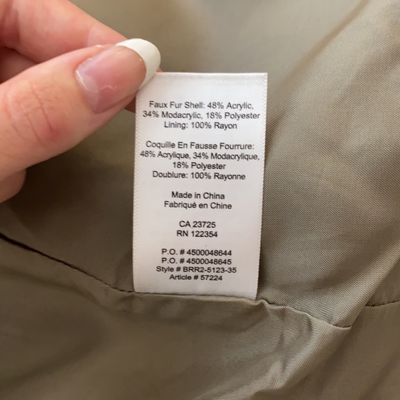 Faux fur Sunday Best Aritzia jacket - Picture 10 of 11